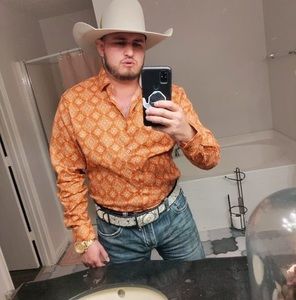 Meet your Posher, Eduardo